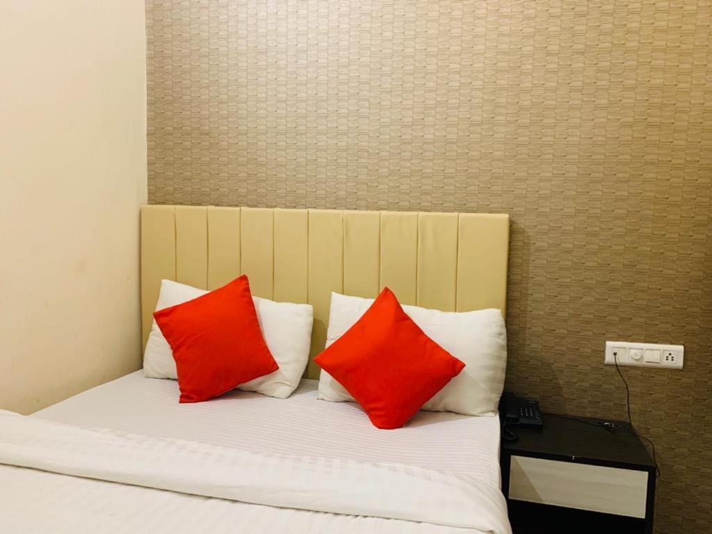 Hotel Kewal Palace - Varanasi — Photos 1